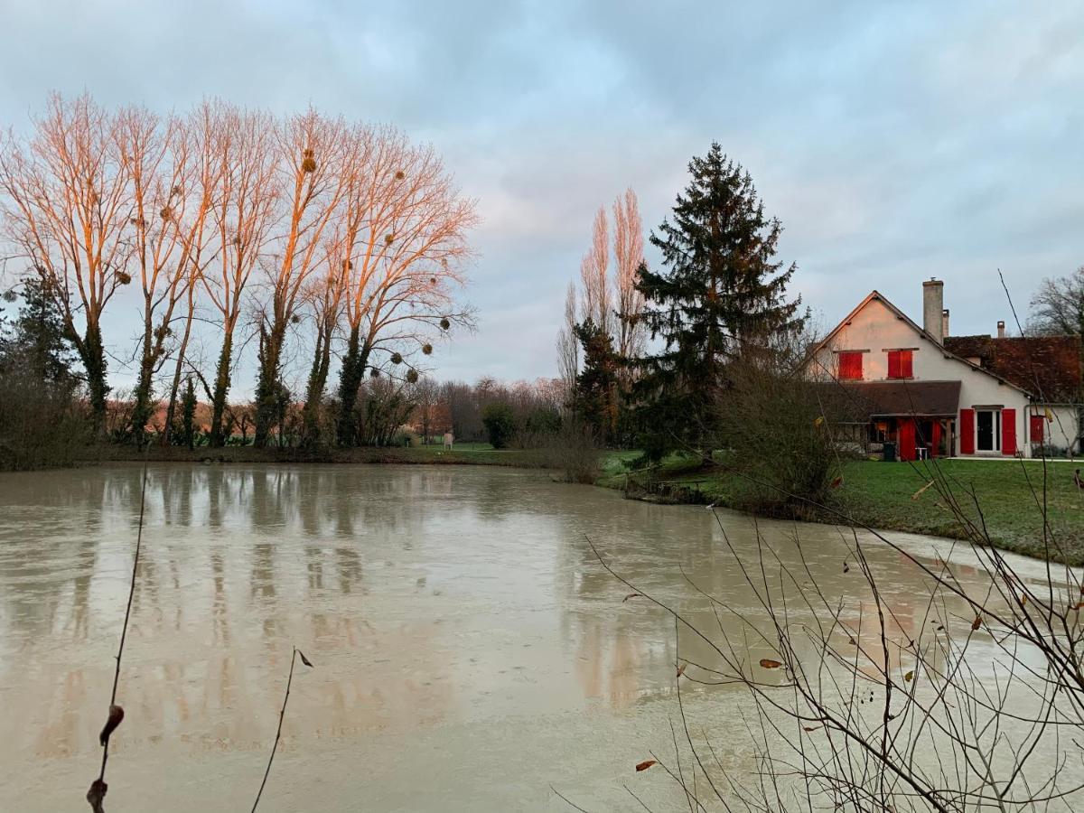L'Etang Des 7 Hotel Le Controis-en-Sologne Exterior photo